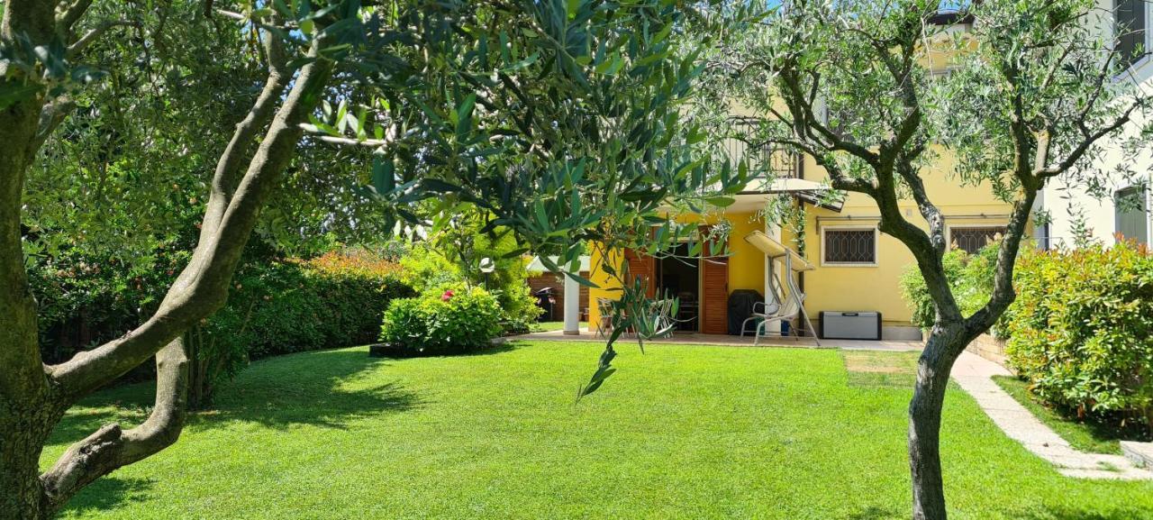 Appartamento Il Melograno Peschiera del Garda Buitenkant foto